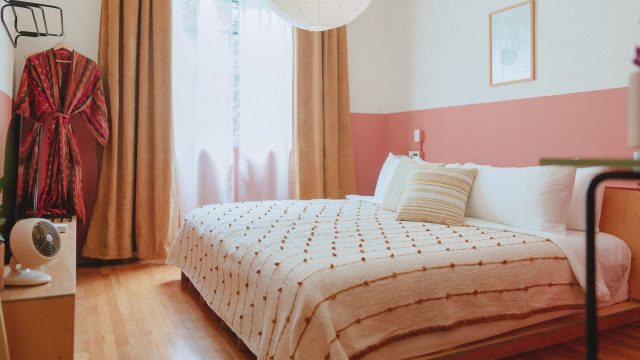 Why Bedroom Shelving is the New Living Room Trend You Need Now | galaxislot, ibcqq net, qq slot 99(图1) Why Bedroom Shelving is the New Living Room Trend You Need Now