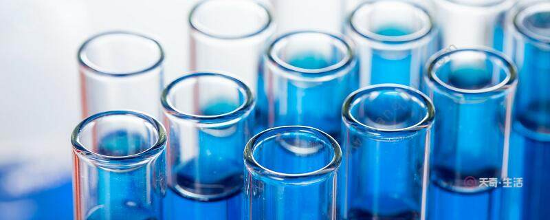 Reaction of sodium hydroxide and dilute hydrochloric acid