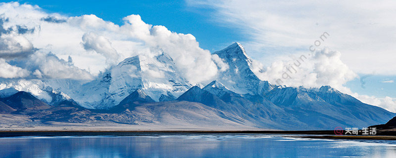 Is there snow in Jade Dragon Snow Mountain in July and August?