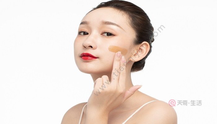 Dangers of using concealer every day How to use concealer(图4) The dangers of using concealer every day