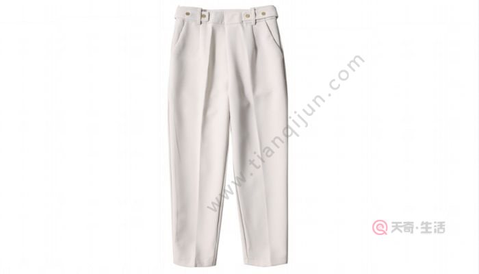 What pants are suitable for a slim sweater? What pants are suitable for a slim sweater?(图3) What pants are suitable for a slim sweater